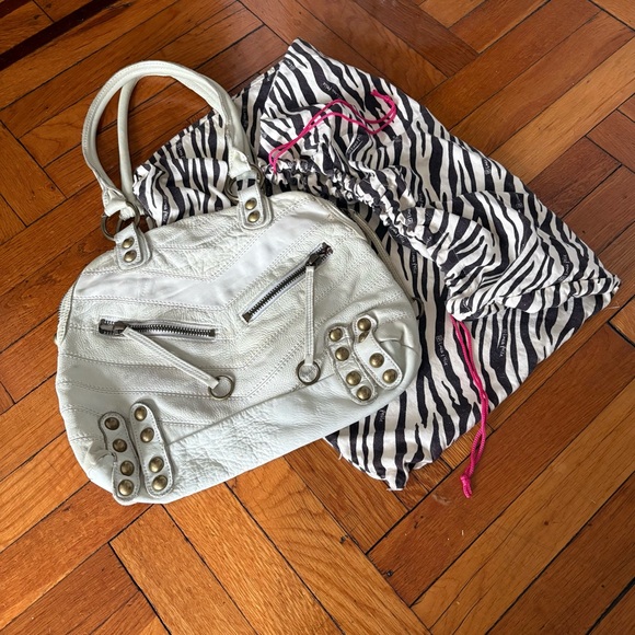 Linea Pelle Handbags - Linea Pelle Satchel